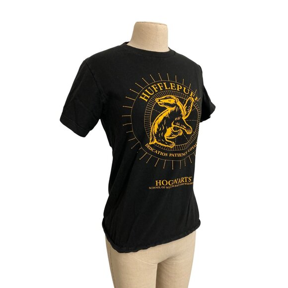 Harry Potter Hufflepuff Graphic T-Shirt S - Picture 2 of 4